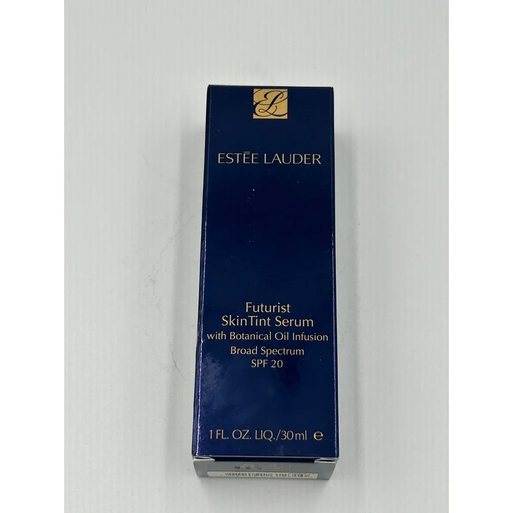 Estée Lauder achieve radiant